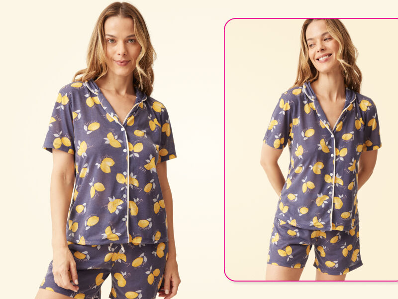 Modelo usando pijama com estampa de limões